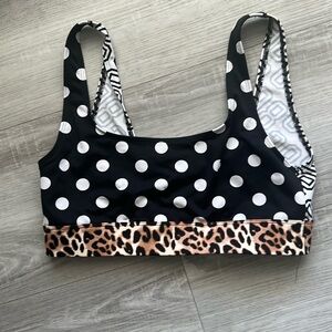 Victoria’s Secret pink sports bra size medium